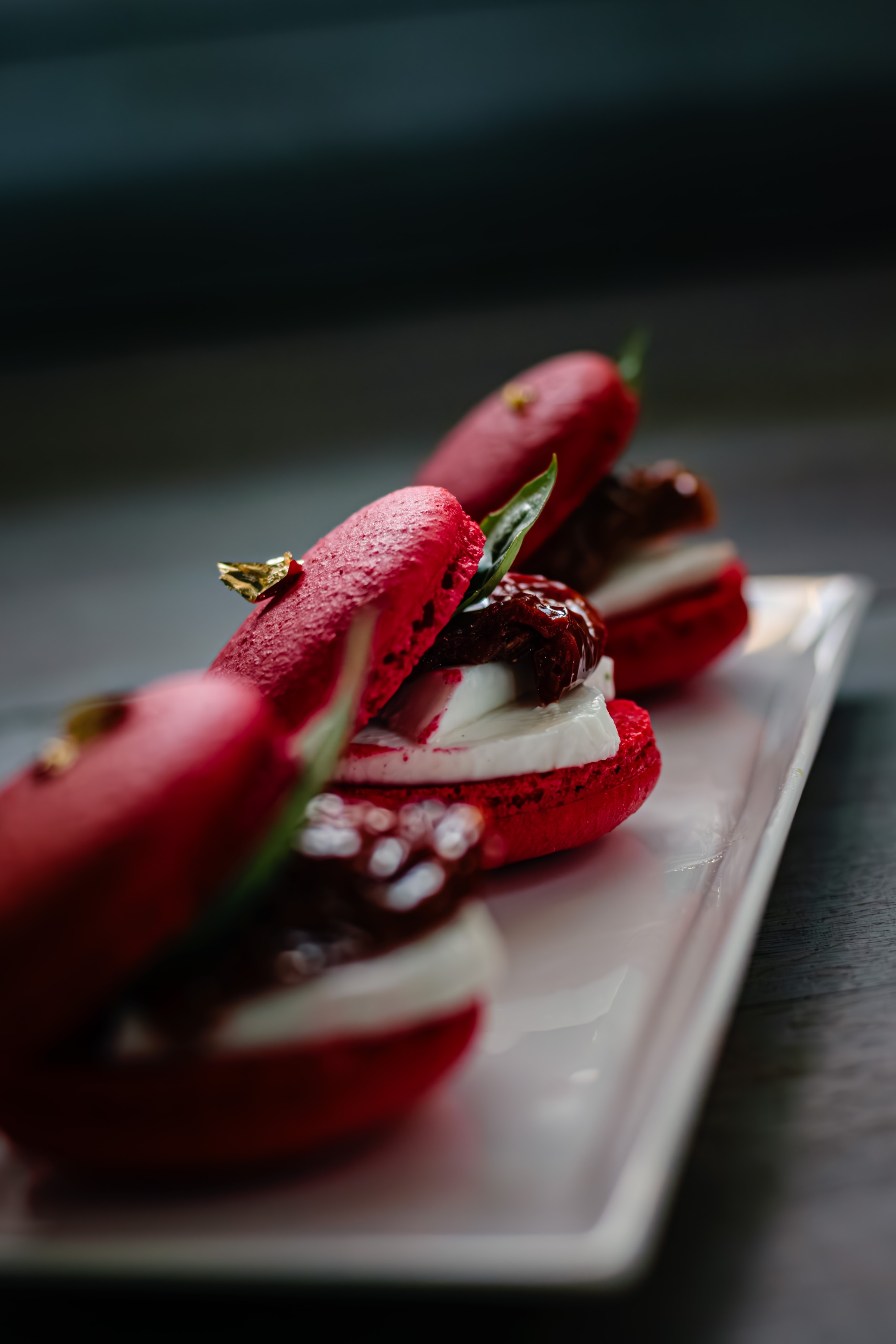 Red fine-food macarons